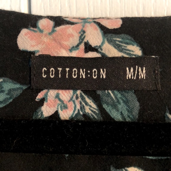 3/25 Summer mini dress V- neck floral center front button short sleeve - Picture 3 of 12